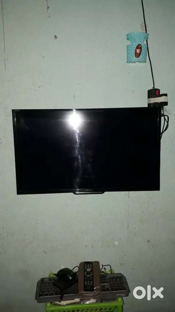 Sony Bravia  32 inch tv