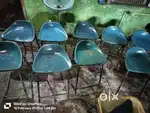 कंप्यूटर स्टूल अच्छी कंडीशन में.