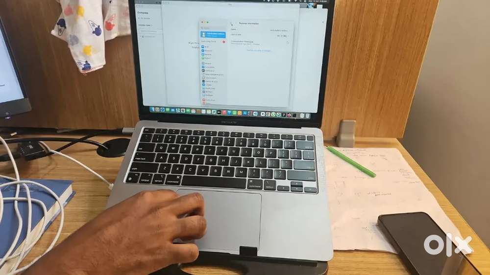 MACBOOK AIR M1