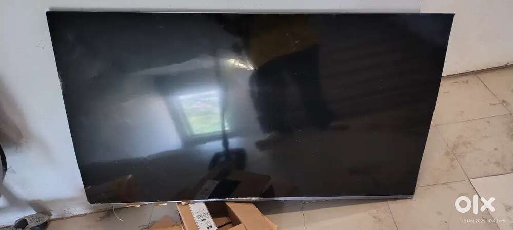 TCL 50 Inch Smart LED TV (Model: 50C715)Broken Display for Sale
विवरण: