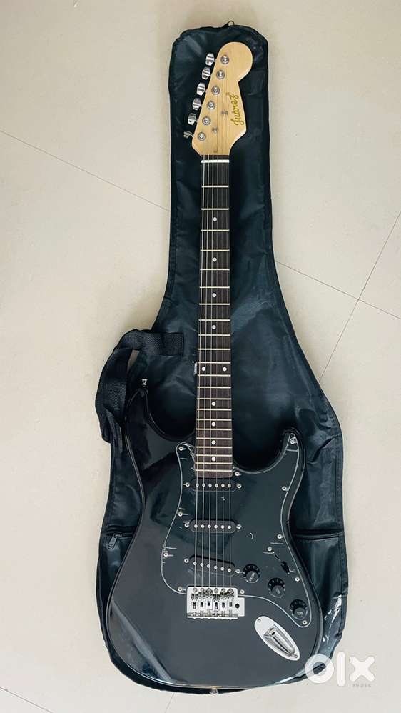Brand New Electric Guitar (Black) with Gig Bag