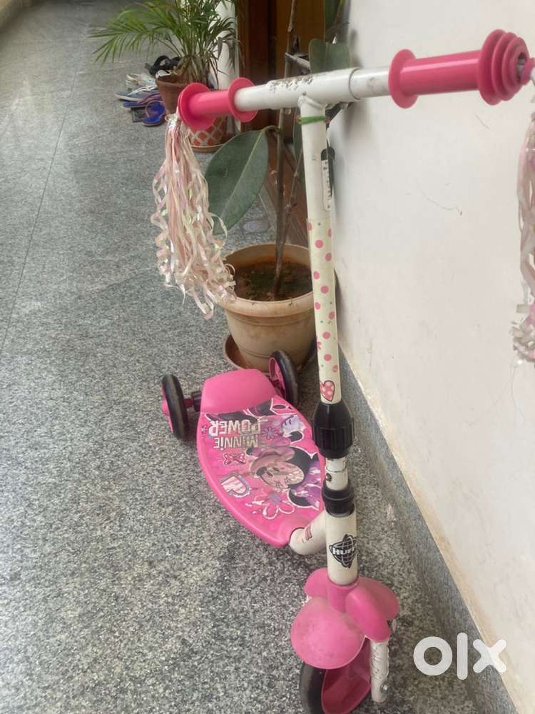 Minnie mouse kids scooter