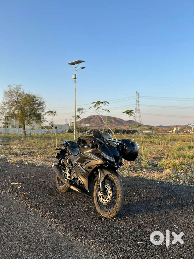 Yamaha R15 V3