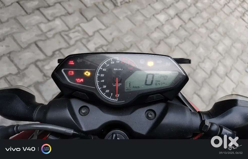 Bajaj pulsar N160
