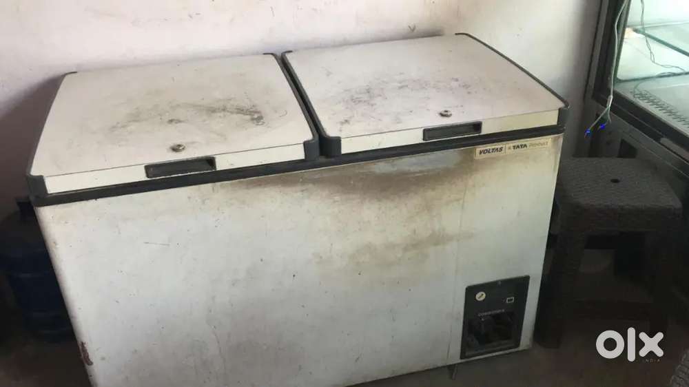 Voltas deep freezer 300