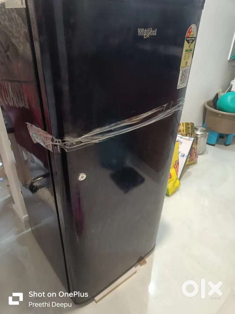 Whirlpool fridge 8months old 7k price