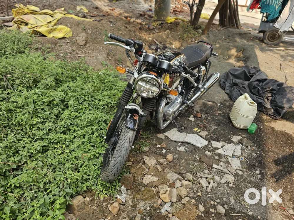 Bike Sel karni hai ek Mahina Purani Hai 

1200 km Chali Hui Hai