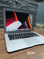 MacBook Air As like new 4gb 128gb SSD i5