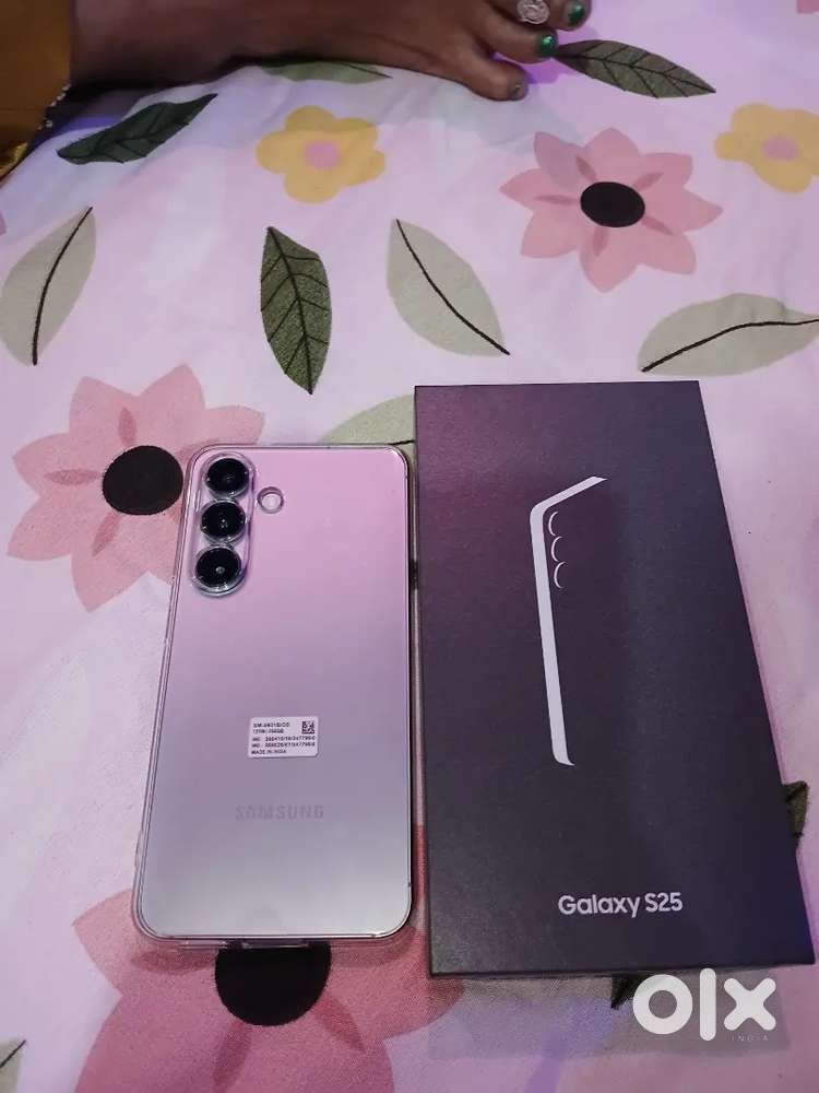 Samsung galaxy S25 12/256