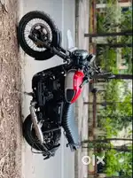 Scrambler Yezdi rooster red