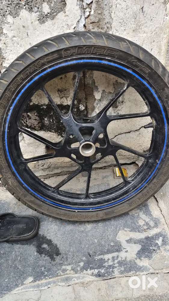 R15 v3 bike