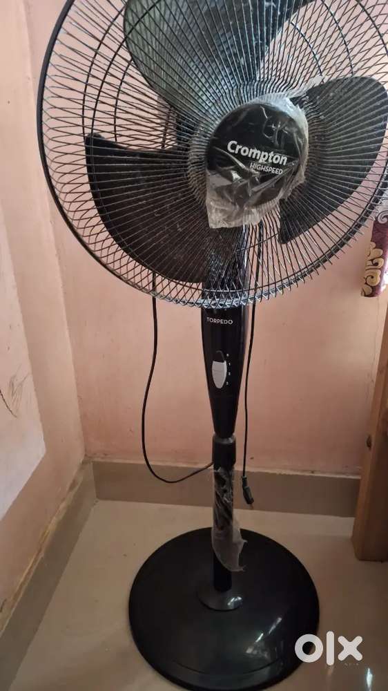 1 year old Crompton fan for sale