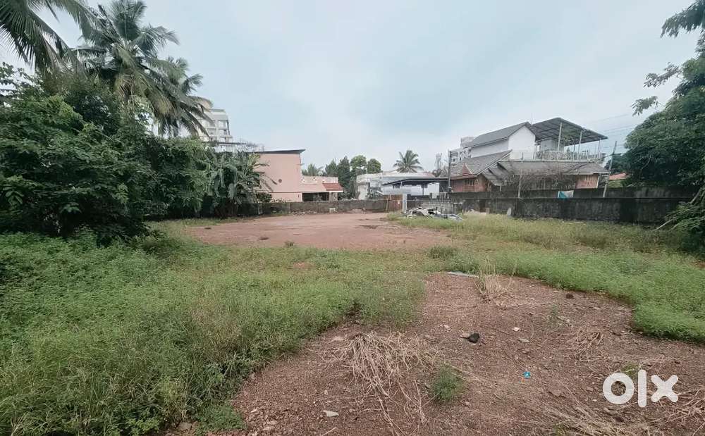 10 cents land ready for sale in kumpala