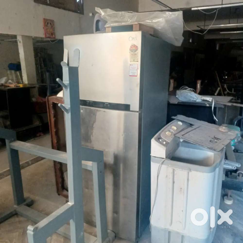 Lg good working fridge 430 liter