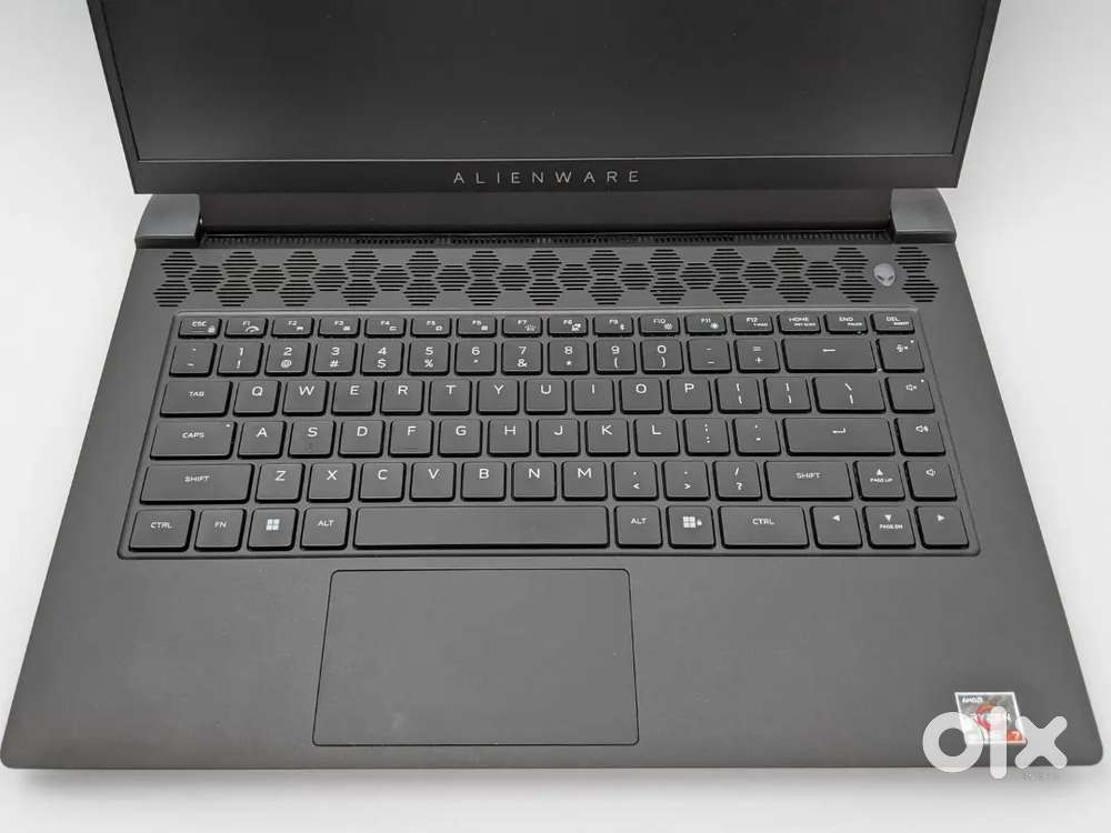 DELL ALIENWARE M15 R7 15 FHD 165Hz RYZEN 7 6800H 512GB SSD 16GB W11P