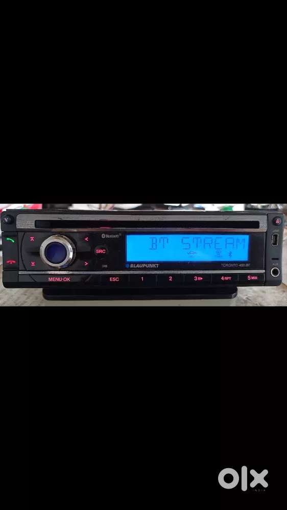 Blaupunk single din car player with Bluetooth,usb,Aux,FM,MP3 CD .