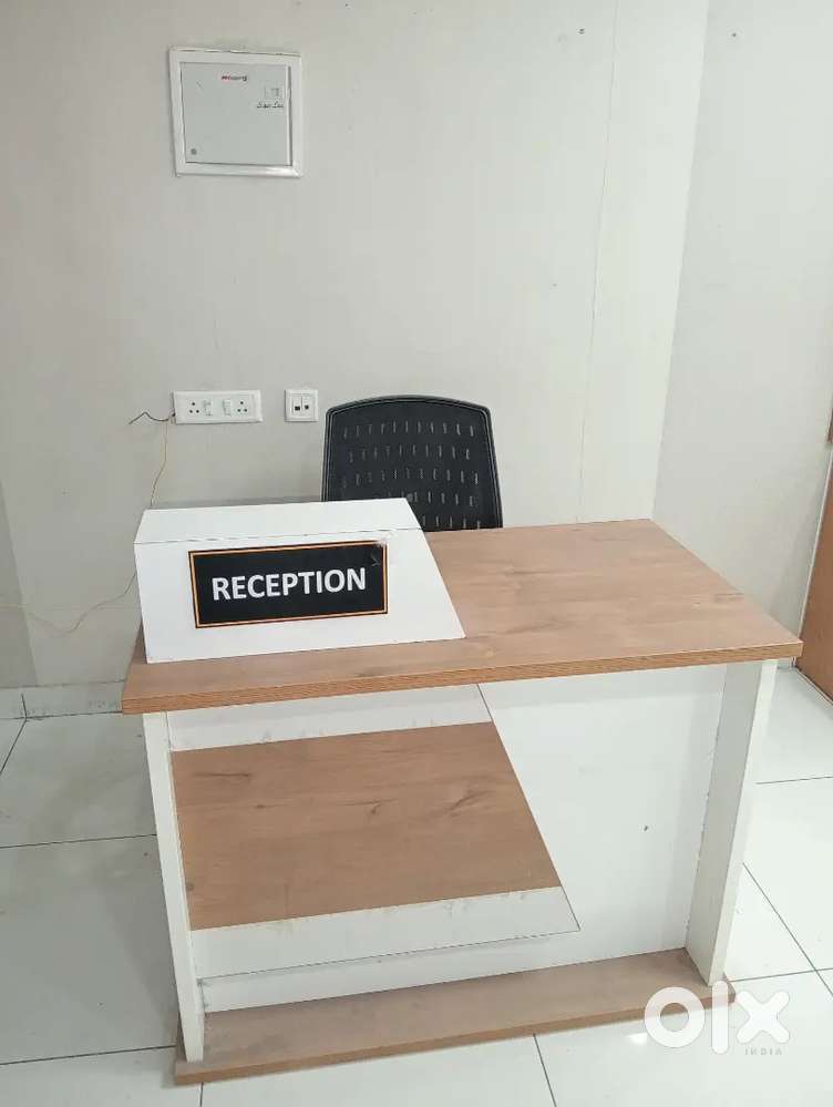 425- sq ft Fully Furnished Office Space