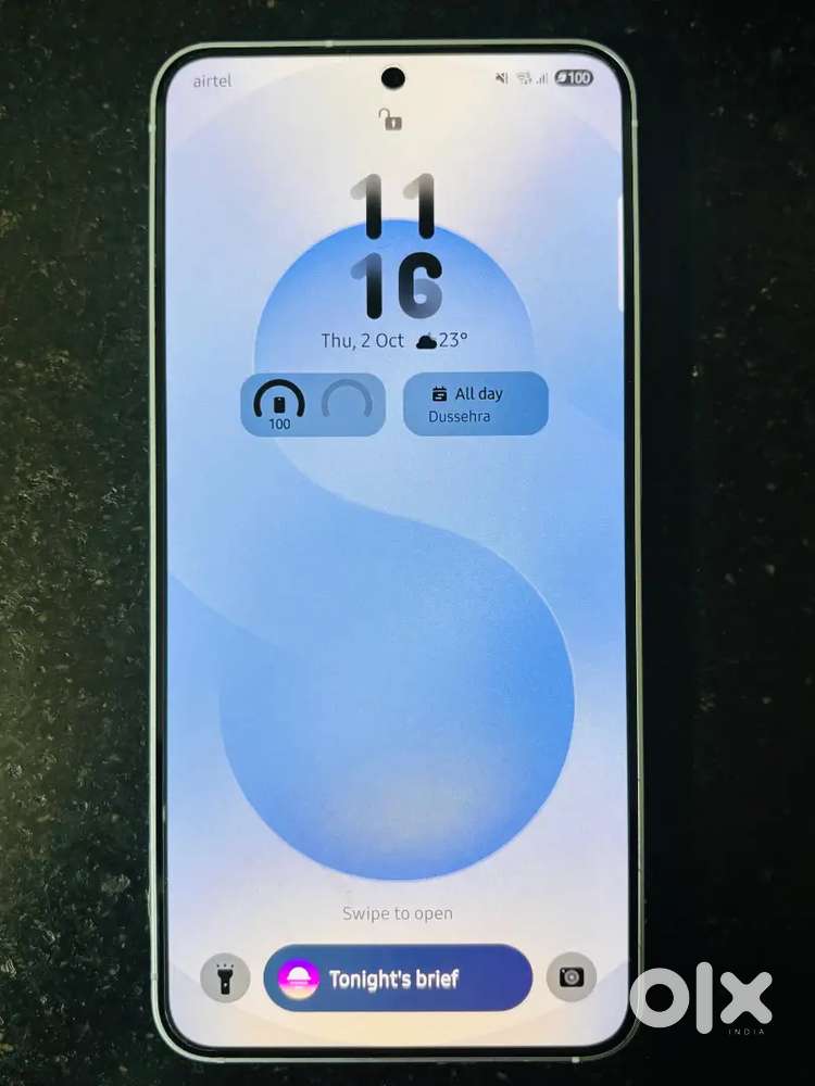 Samsung s25 - 12gb ram /256gb storage