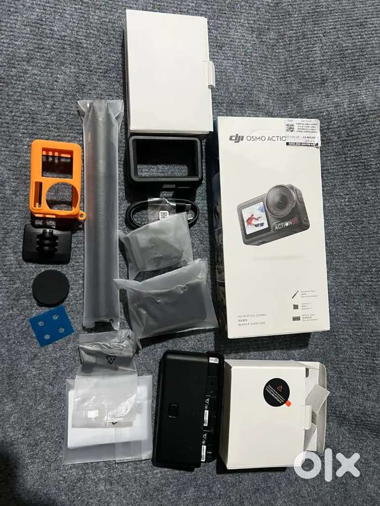 DJI Osmo Action 5 Pro Adventure Combo
