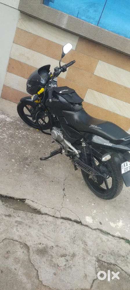 Bajaj pulser bike Good condition single hand use only office use