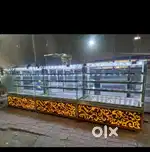 Sweet display counter