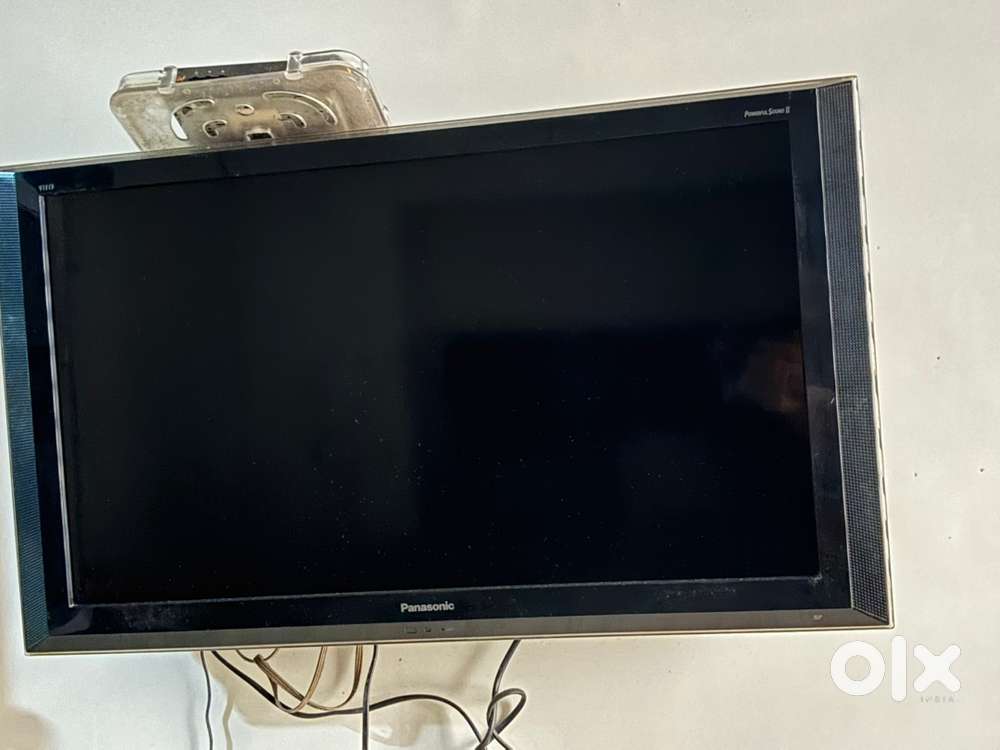 42 inches of Panasonic tv and 21 inc of Toshiba tv in good condition