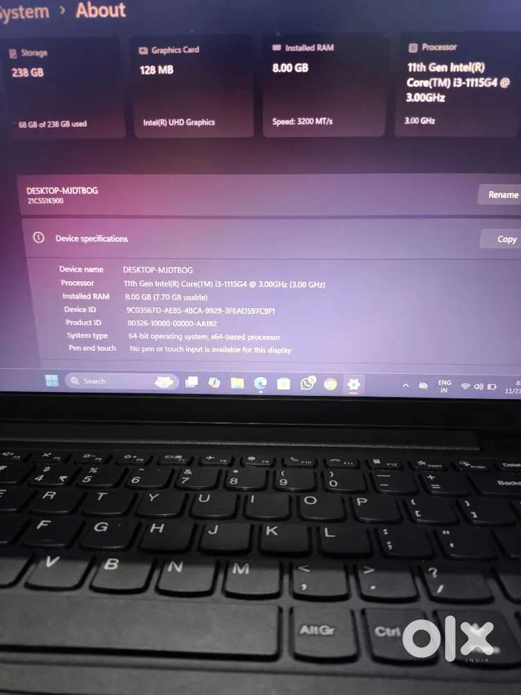Laptop    8 gb,258  gb,  core i3,  11 th gen,