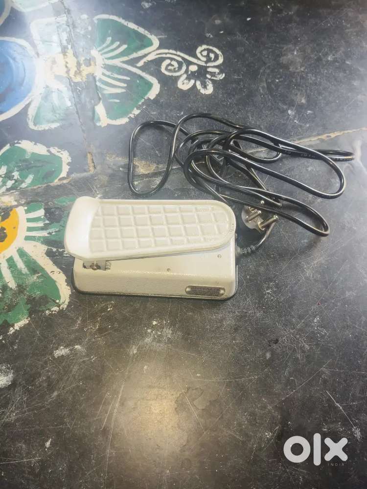 Sewing machine speed controller