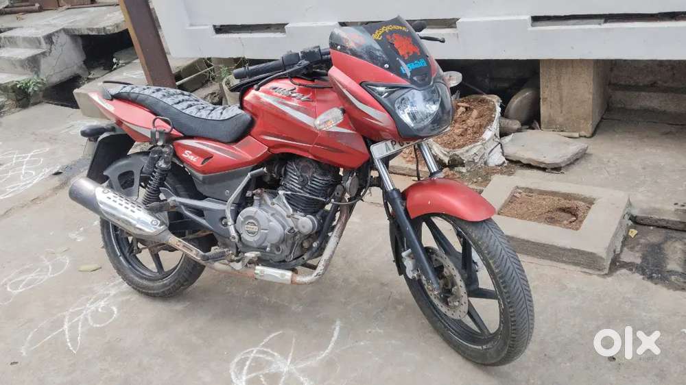 BAJAJ PULSAR 150