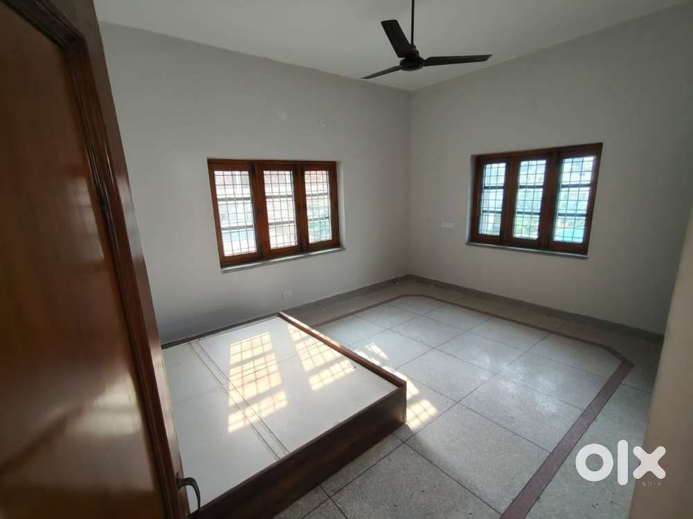1 bhk furnished flat for rent, sahastradhara Road.