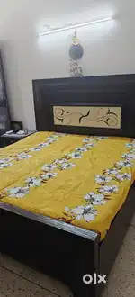 Double bed with Marble at back