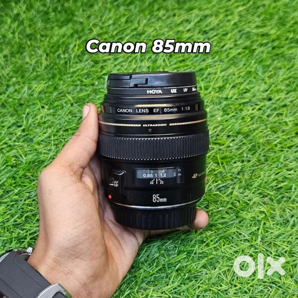 Canon EF85mm f/1.8 USM Fast Prime Portrait Lens for Canon DSLR Cameras