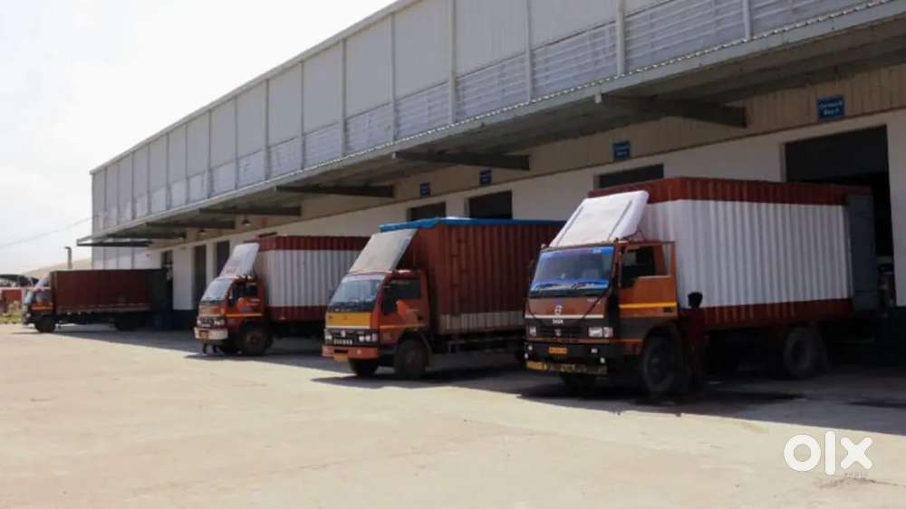 We are seeking the employees for logistics