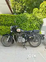 Doctor's Royal Enfield Classic for sale. 2017, HR05 number,