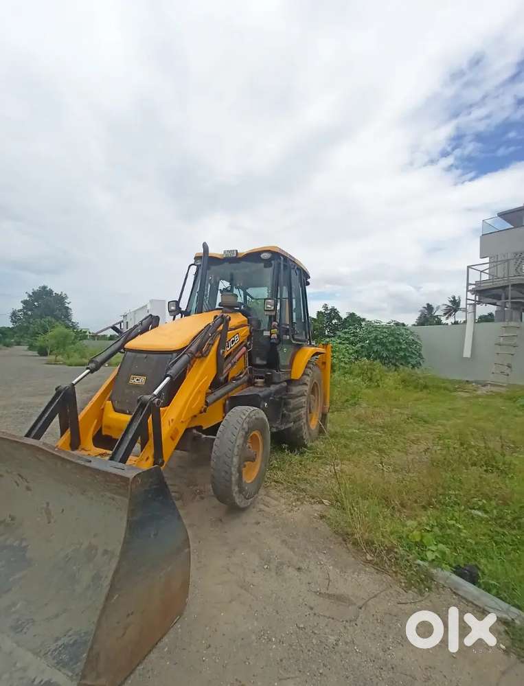 JCB backhoe loader 2021 model available for monthly rent