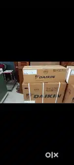 Daikin 1.5ton non inverter AC