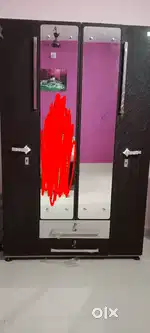 Cupboard 4 dorr