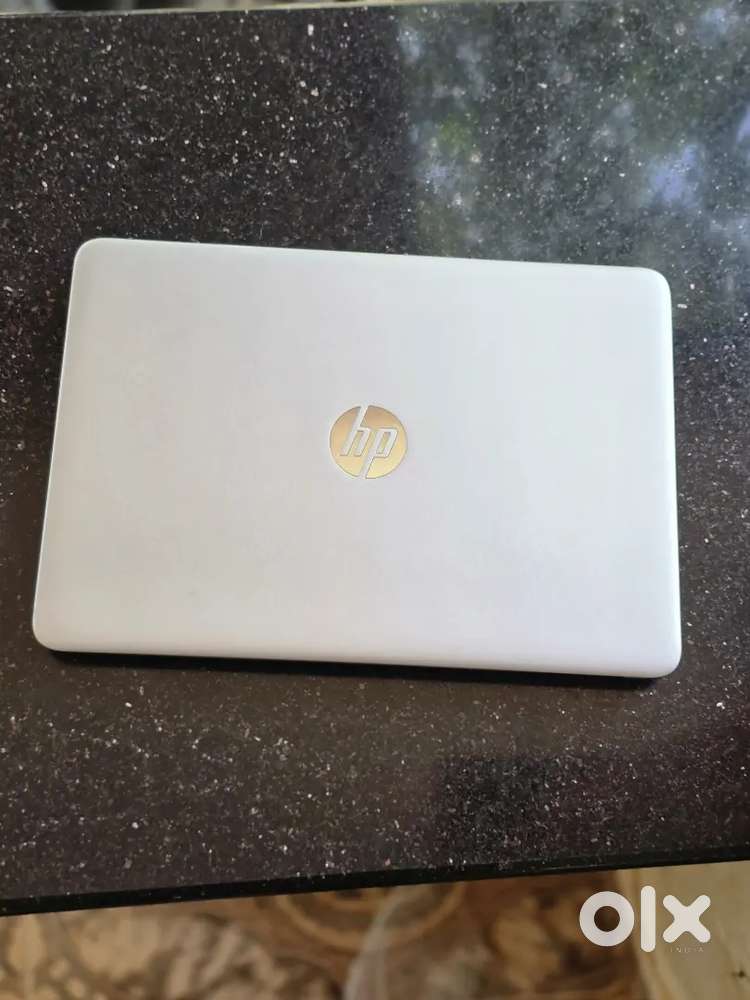 HP i7 Laptop with 8 GB Ram and 200 GB Storage