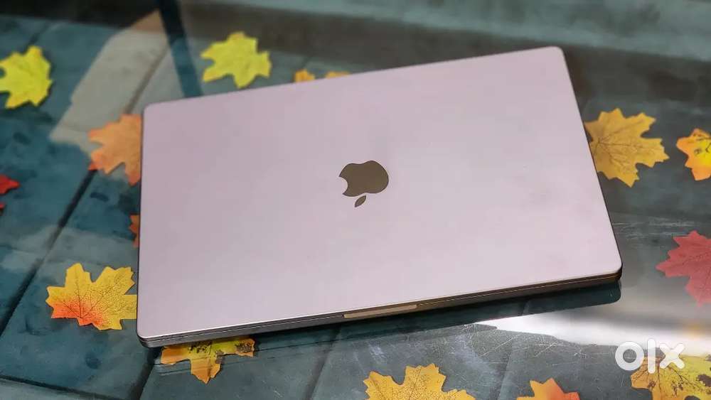 M1 Apple Macbook Pro 32GB Ram 512GB Apple SSD 2022Mfd 16Inch