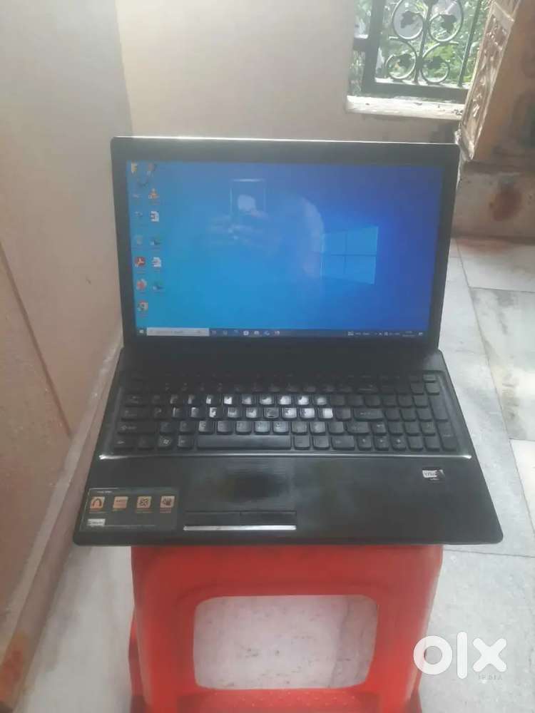 Lenovo 15.6 inch HD Ideapad P580 laptop i3 processer