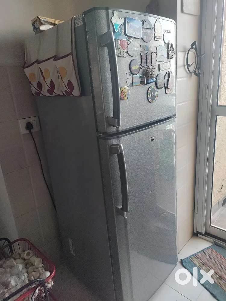Immediate sale Samsung double door for Rs 9000