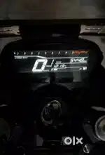 Hero Xtreme 125 r model may me lee hai 15 ko  25 model hai