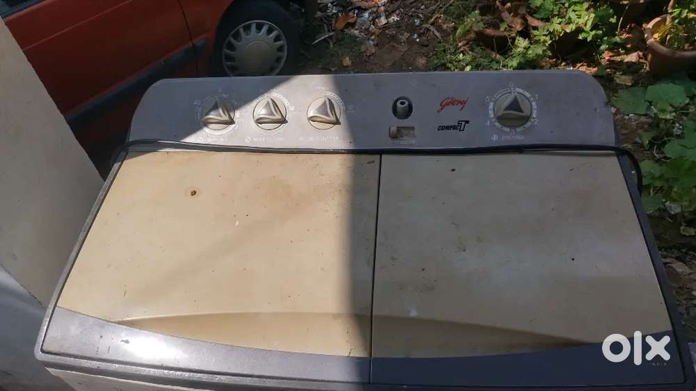 Godrej semi automatic washing machine