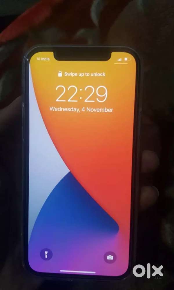 Bhai paisa ka jarurat h arjent  i phone 12 pro h akdamcondictoin me h