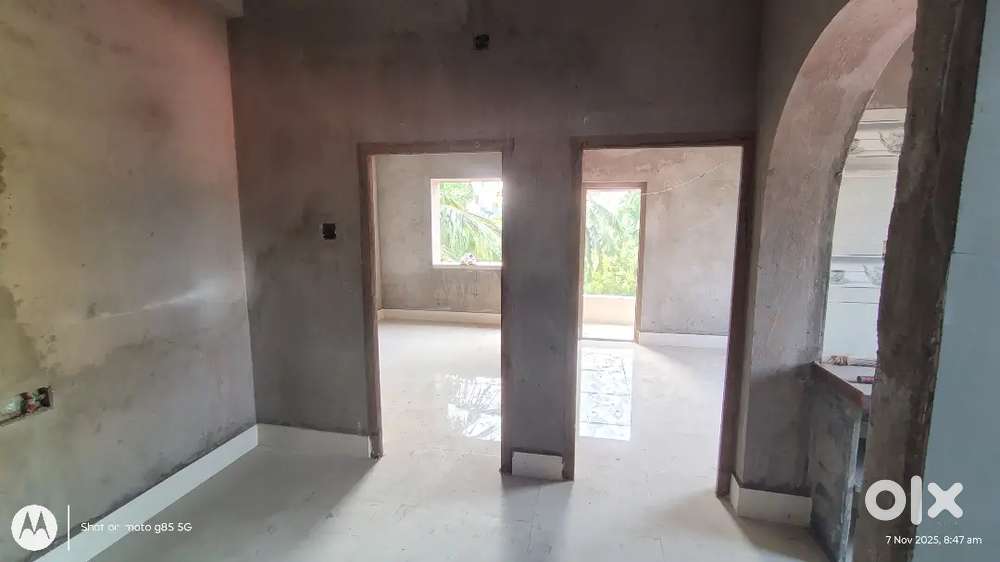 New flat at Dankuni Ball kelar math 10 min walking distance to station