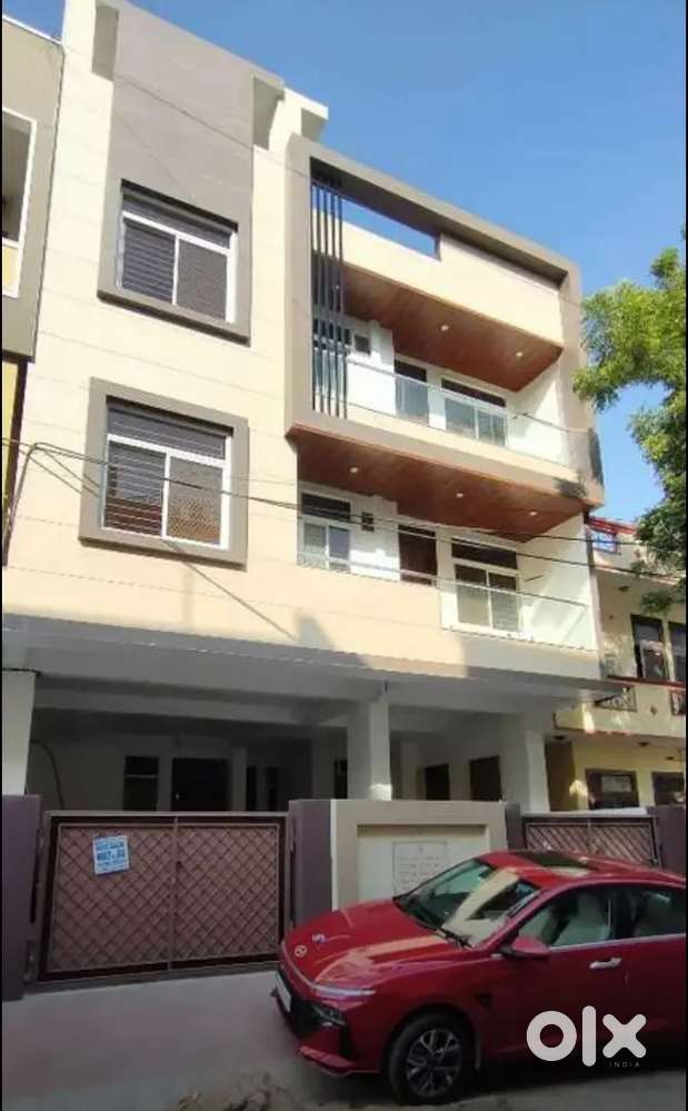 Girls PG 33 seater for rent