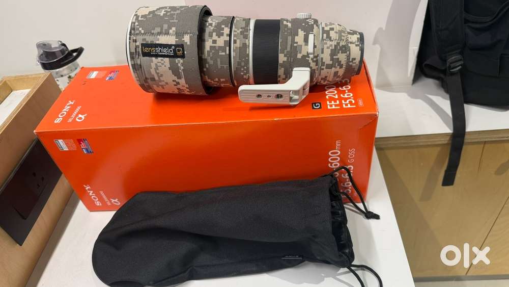Sony FE 200-600mm lens in excellent condition