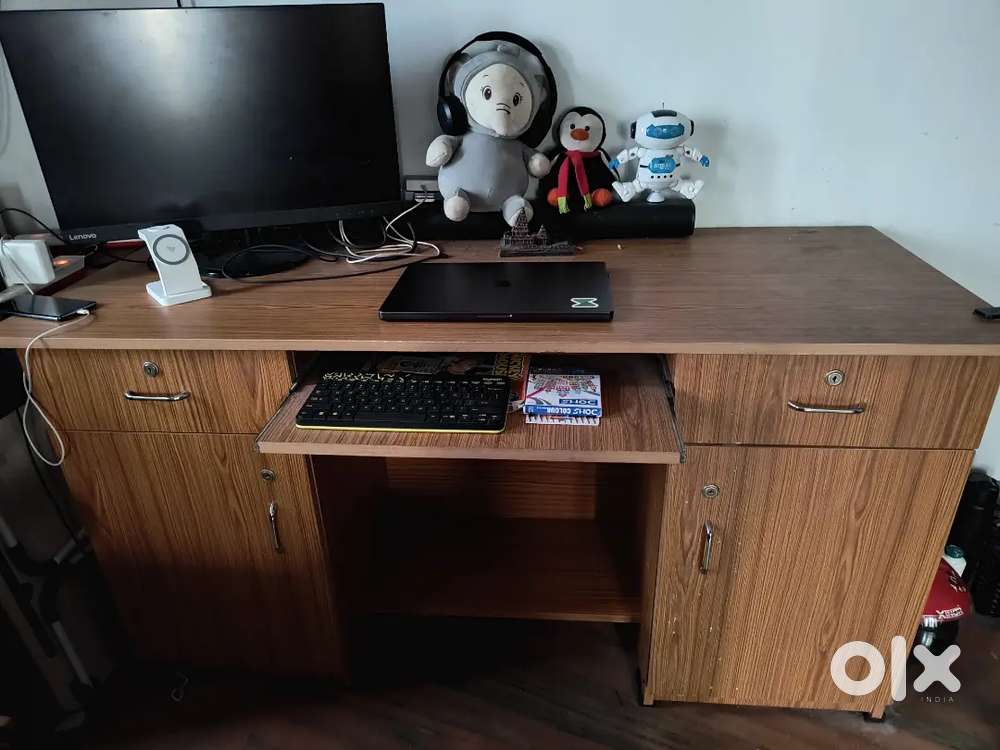 Computer Table / Study Table Good condition