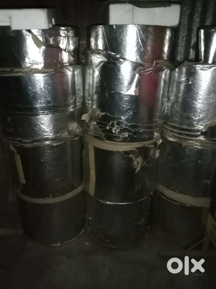 पेपर डिश व पत्रावळीचे रोल उर्जेन्ट मध्ये देणे आहे.