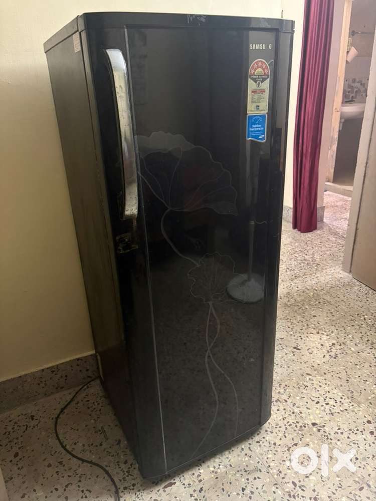 230 litr single door samsung refrigerator with stand